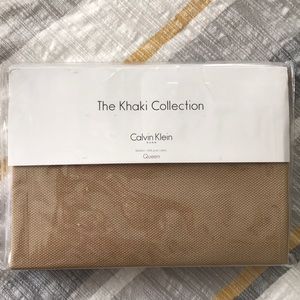 Calvin Klein Queen Bedskirt